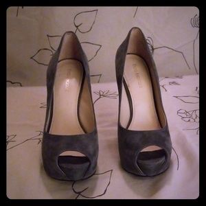 Enzo Angiolini TANEN Grey Suede Pump   